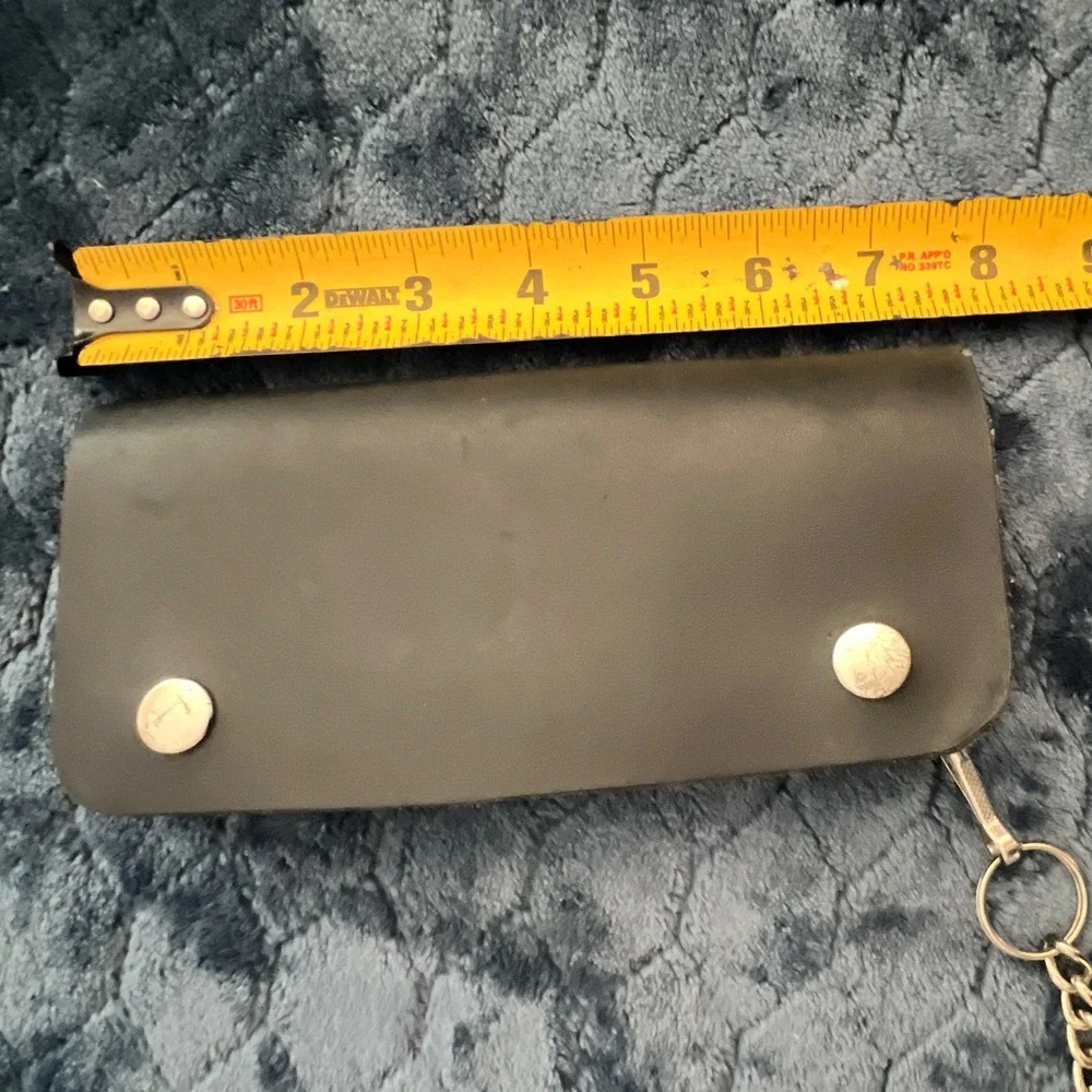 Men's Black/Silver Chain Wallet with Snap Closure, Credit Card Folding